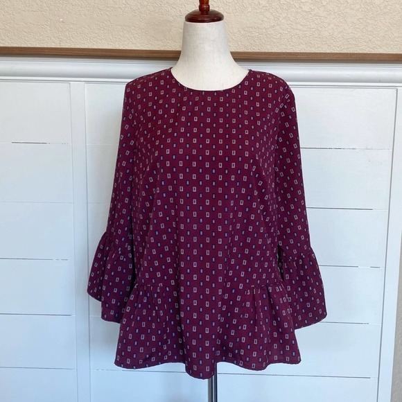 Banana‎ Republic Burgundy Print Blouse w/ Ruffles sz S - Picture 1 of 13